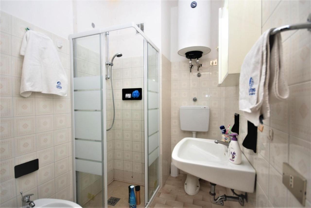 Apartment Residenza Bianco Nero Lignano Sabbiadoro