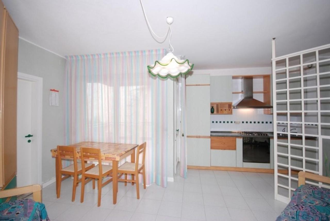 Apartment Residenza Bianco Nero Lignano Sabbiadoro